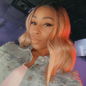 Meet your Posher, Nita